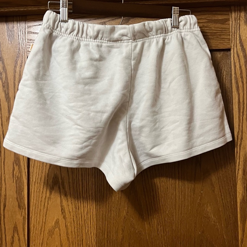 Levi's Women's Off-White Athletic Shorts - Picture 2 of 4